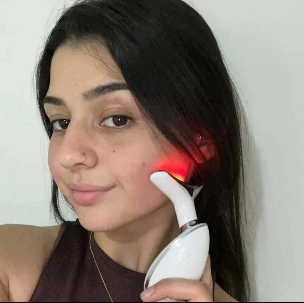 Veloura Anti-Wrinkle Facial Device