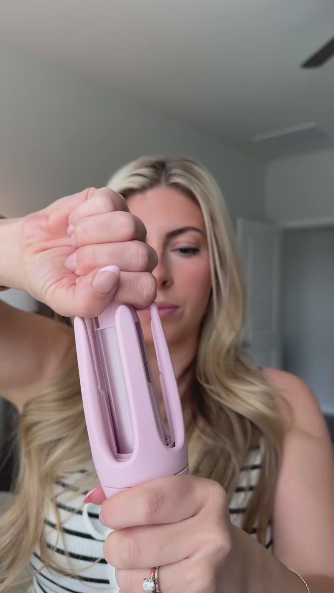Veloura Automatic Hair Curler